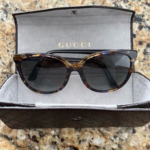 Gucci
100% Authentic Gorgeous Havana GG3754/F/S 17V/PT Rare Oversized Sunglasses